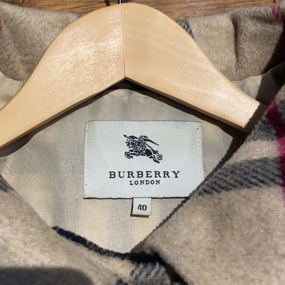 Vintage Burberry Coat - Picture 3 of 9